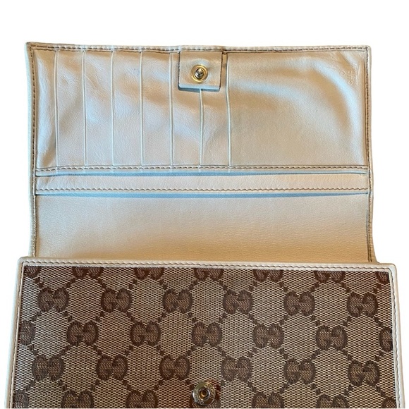 Vintage Gucci Wallet with Dustbag - Picture 6 of 12